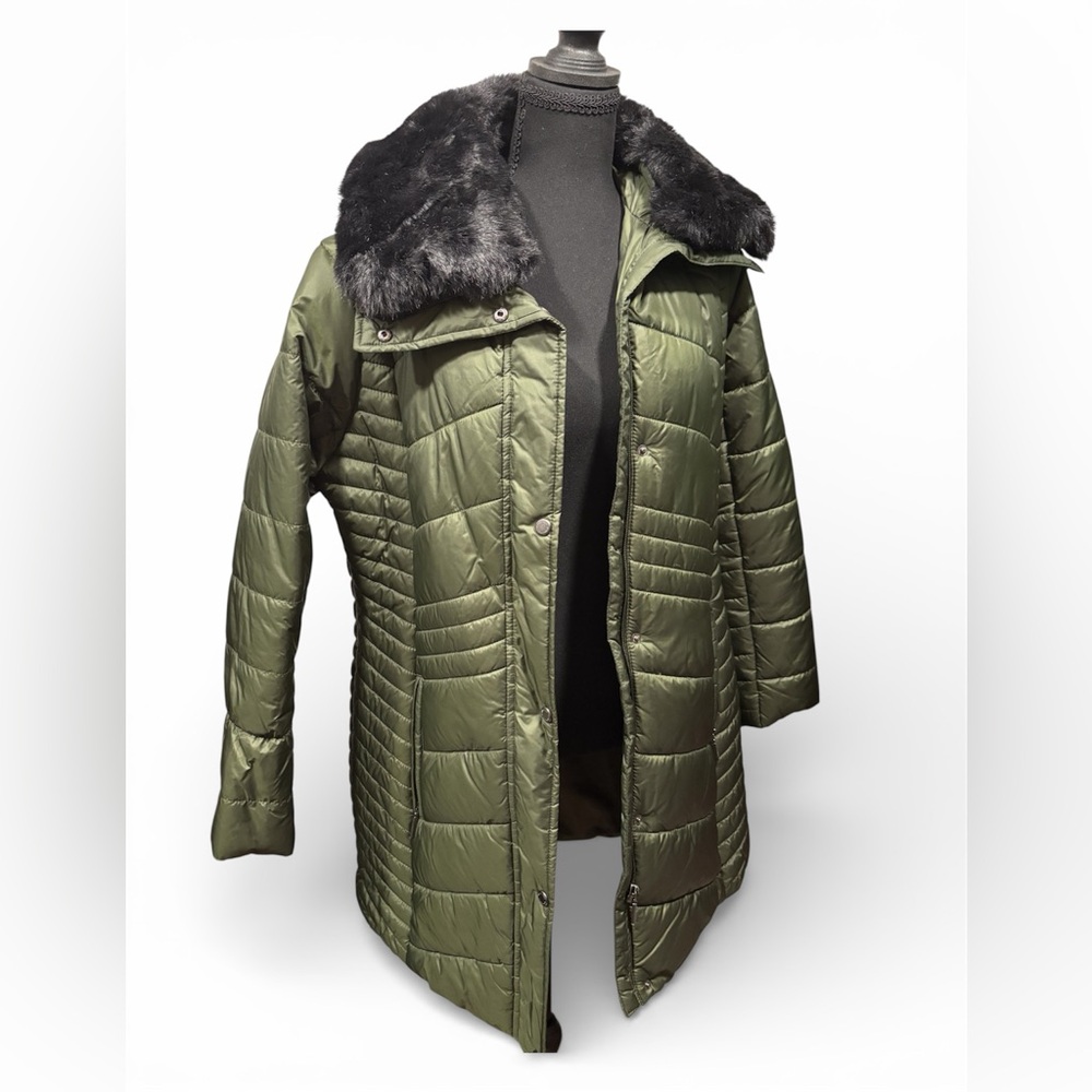 Weatherproof Olive Puffer Jacket with Black Faux Fur Collar